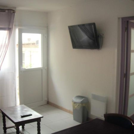 Apartment With 2 Bedrooms In Contrexeville With Furnished Terrace And Wifi Eksteriør bilde